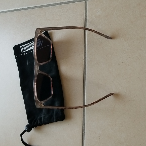 Quay australia sunglasses - Picture 4 of 5